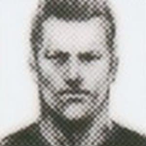 Retrato de un recluta de Mother Base, con barba corta