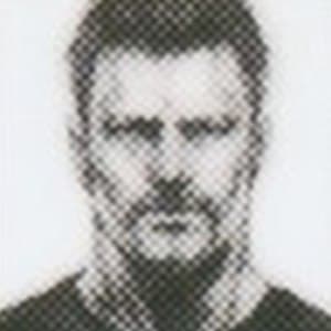 Retrato de un recluta de Mother Base, con barba de pocos días