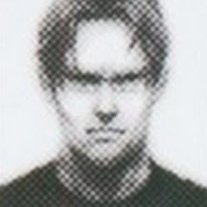 Retrato de un recluta de Mother Base, de pelo claro y cara ancha