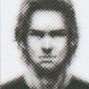 Retrato de un recluta de Mother Base, con flequillo oscuro