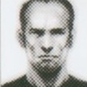 Retrato de un recluta de Mother Base, de pelo corto y cano